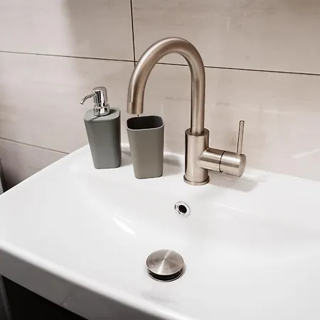 Ah Lomená Apartmán *